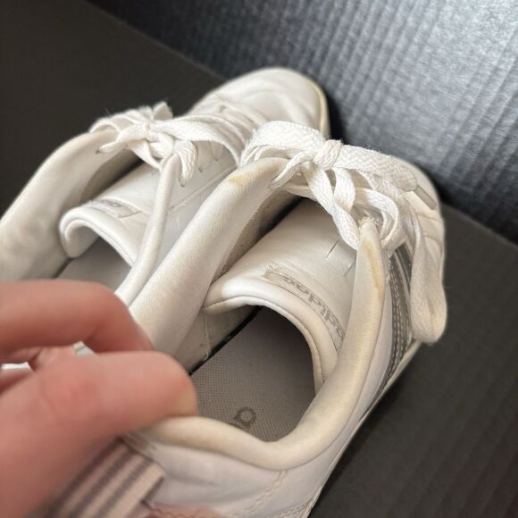 Women’s White Adidas Superstar Sneakers Size 8 - Picture 7 of 11